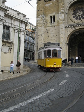 tram 28 Lisbon